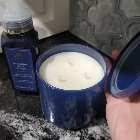 Bath And Body Works Midnight Blue Citrus Hand Soap and Candle Set - Picture 4 of 4